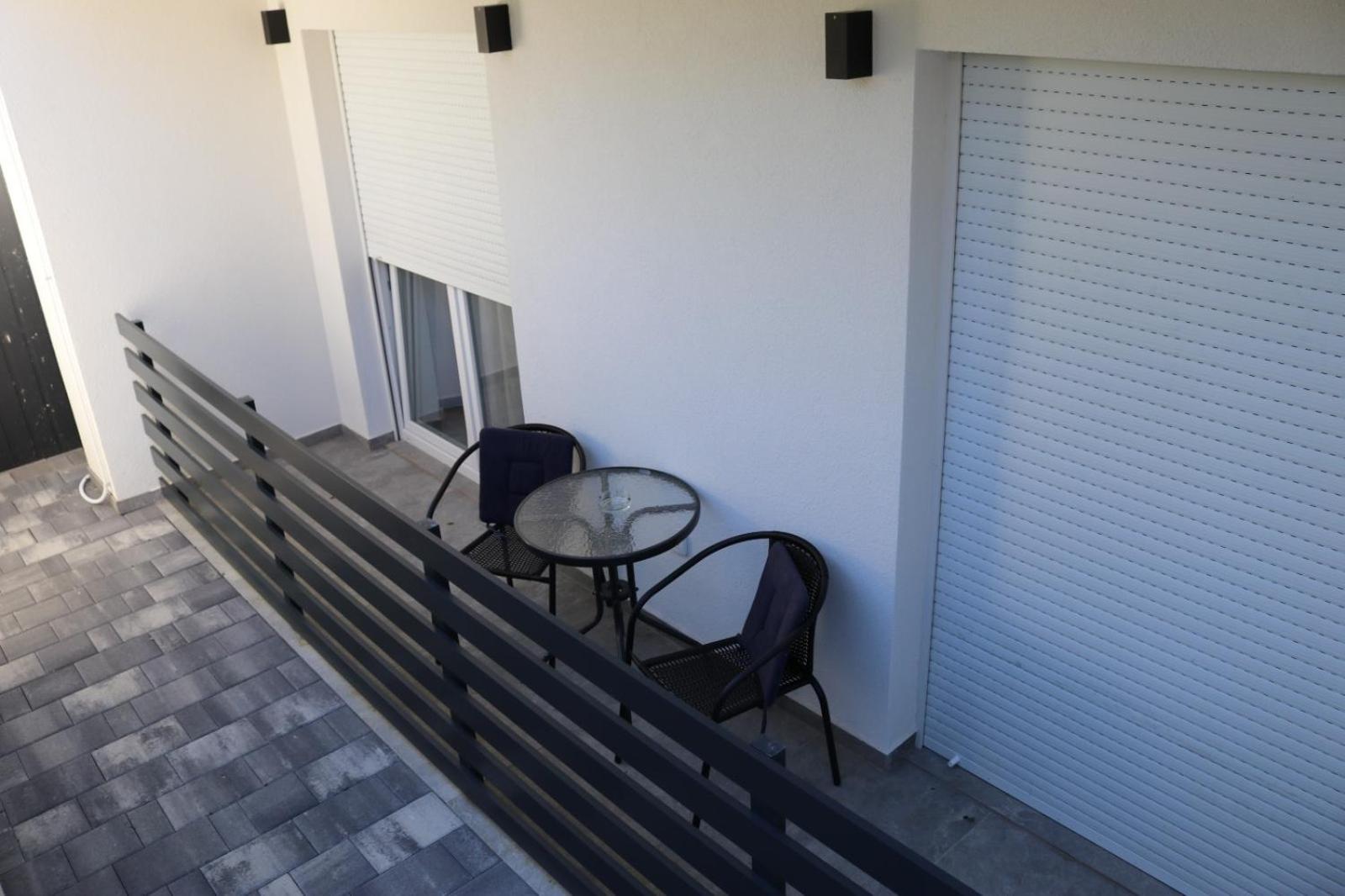 Guest House Neno Ogulin Exterior foto