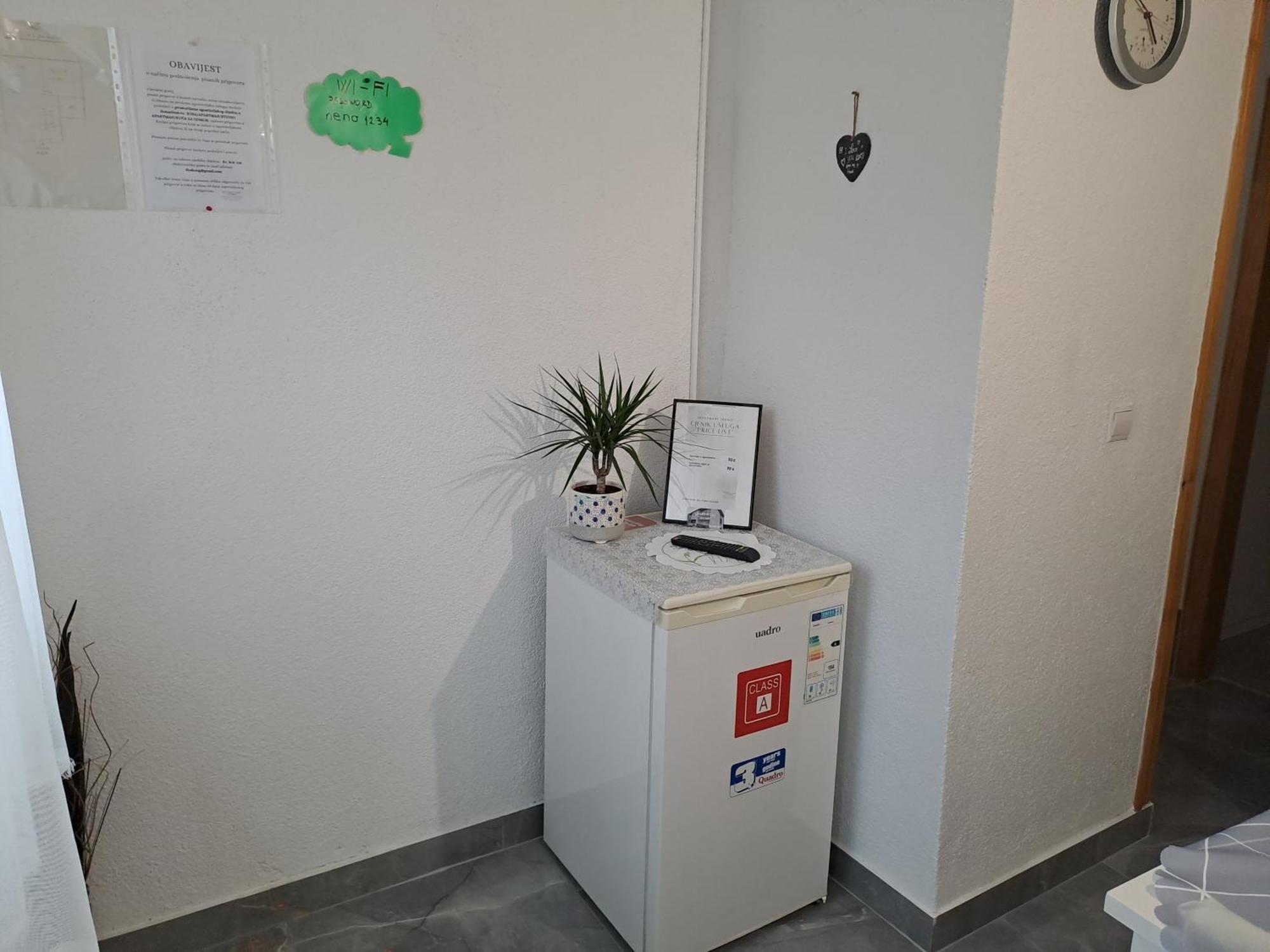 Guest House Neno Ogulin Exterior foto